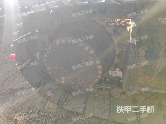 右驅動輪（行走機構）