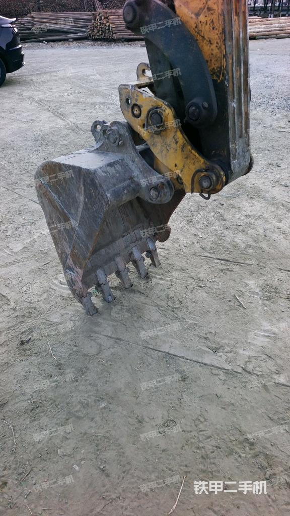 鏟斗右后整體（工作和回轉裝置）