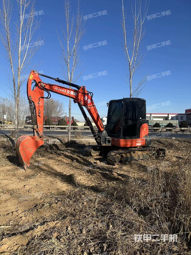 駕駛室整體（整機(jī)外觀）