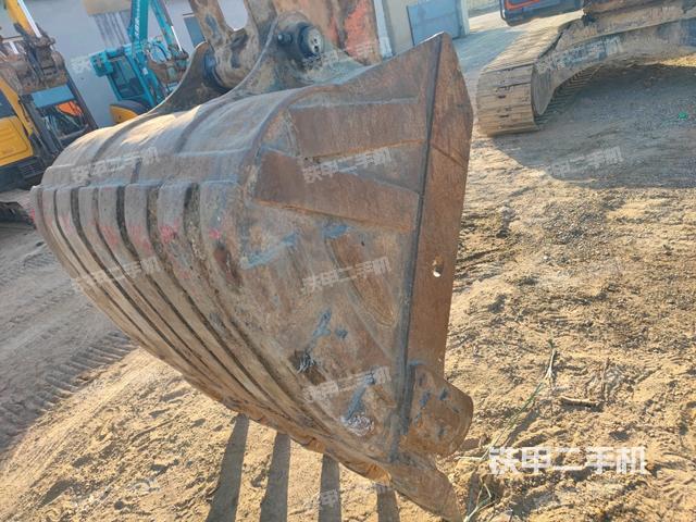 鏟斗45度（工作和回轉(zhuǎn)裝置）