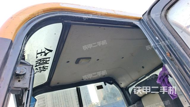 頂棚整體（駕駛室部分）