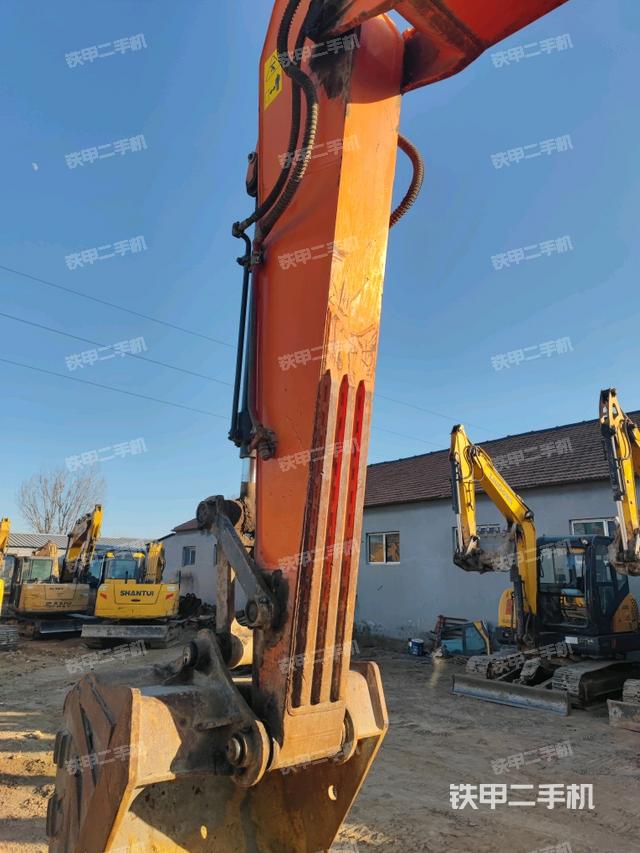 小臂整體左后（工作和回轉(zhuǎn)裝置）