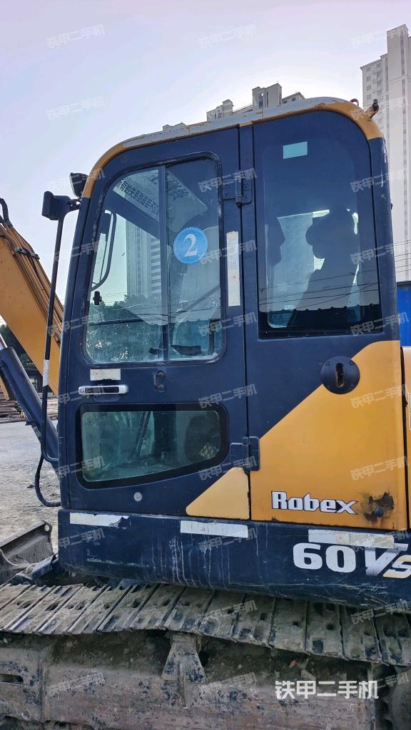 ?駕駛室正側（駕駛室部分）