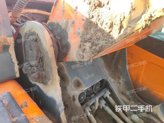 大臂根部?斜視（工作和回轉(zhuǎn)裝置）