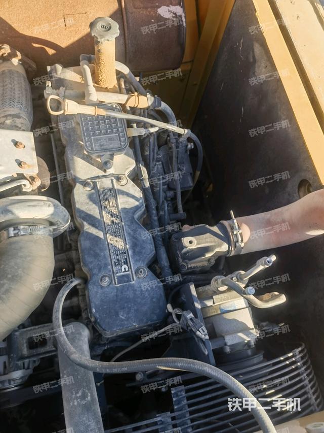 發(fā)動機整體俯視(整機外觀) 發(fā)動機整體俯視(整機外觀)