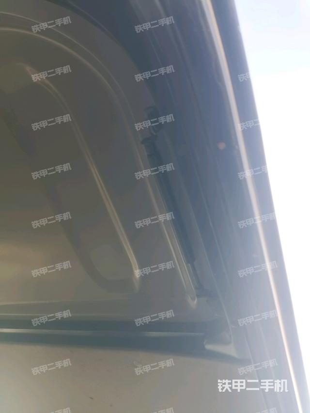 駕駛室頂部俯視(上車部件) 駕駛室頂部俯視(上車部件)