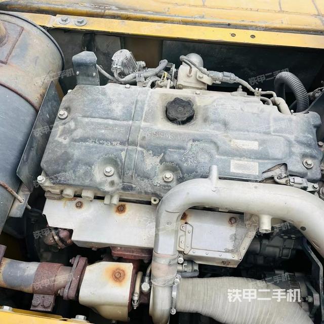 發(fā)動(dòng)機(jī)整體俯視(整機(jī)外觀) 發(fā)動(dòng)機(jī)整體俯視(整機(jī)外觀)