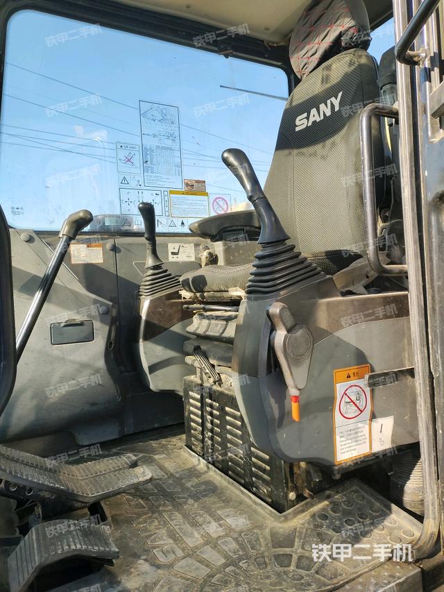 ?駕駛室正側（駕駛室部分）