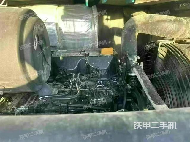 發(fā)動機(jī)整體俯視（整機(jī)外觀）