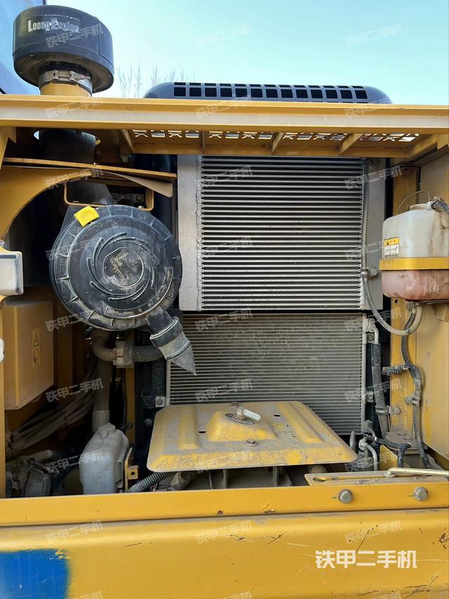 散熱器正面（大件艙室）