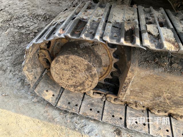 右導(dǎo)向輪（行走機(jī)構(gòu)）