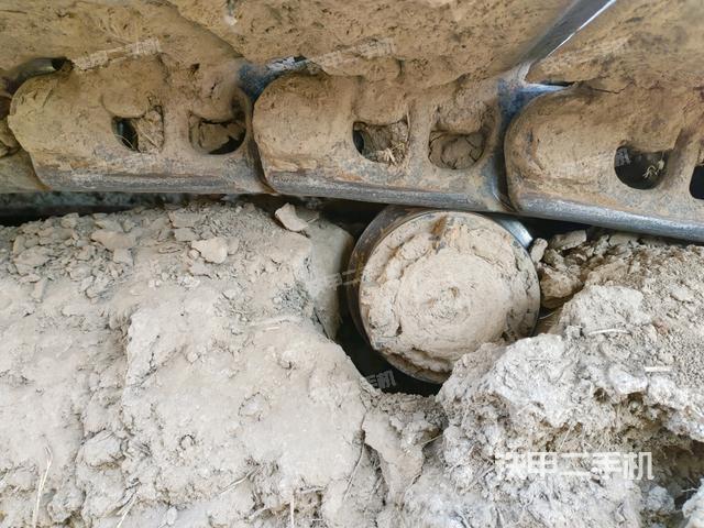 右側(cè)履帶整體（行走機構(gòu)）