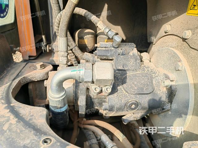 液壓泵室(大件艙室) 液壓泵室(大件艙室)