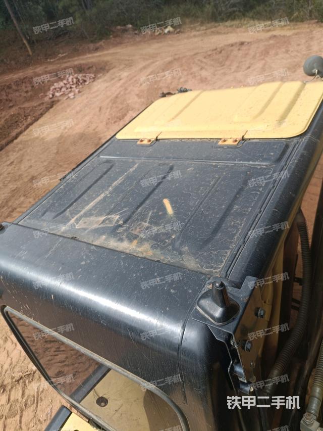 駕駛室頂部俯視（上車部件）