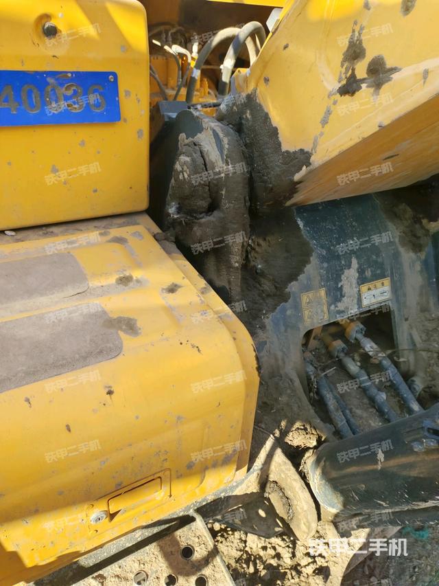 大臂根部?斜視（工作和回轉(zhuǎn)裝置）