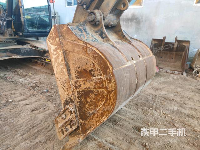 鏟斗45度（工作和回轉(zhuǎn)裝置）