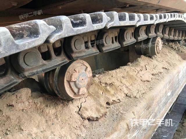 單側(cè)履帶整體（整機(jī)外觀）