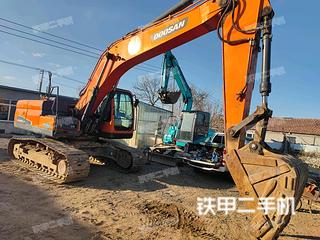 斗山DX215-9C挖掘機(jī)