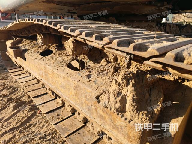 右側(cè)履帶整體（行走機構(gòu)）