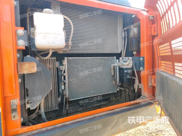 散熱器正面（大件艙室）