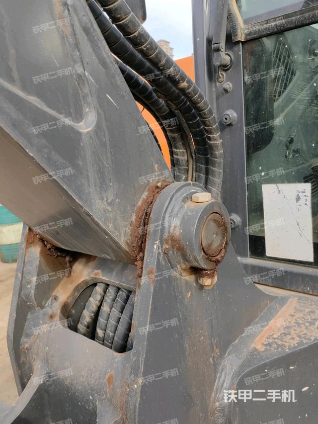 大臂根部?斜(工作和回轉(zhuǎn)裝置) 大臂根部?斜(工作和回轉(zhuǎn)裝置)