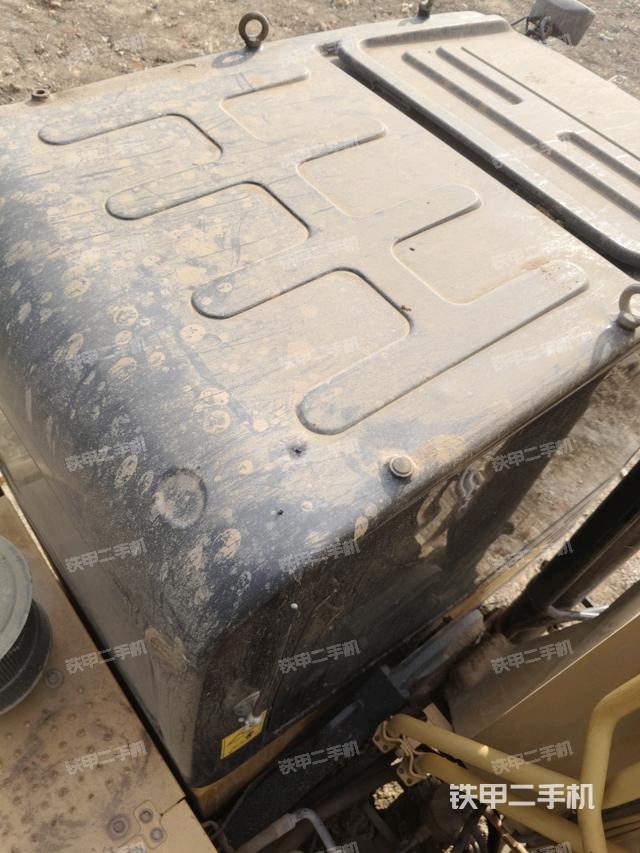 駕駛室頂部俯視（上車部件）