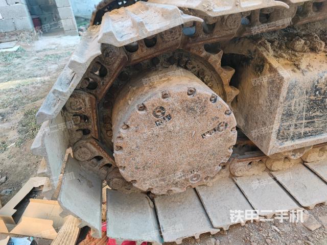 左驅(qū)動(dòng)輪（行走機(jī)構(gòu)）