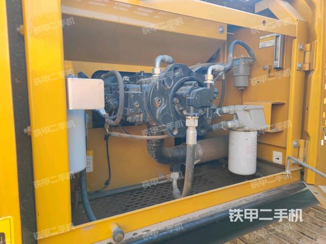 液壓泵斜45?左（大件艙室）