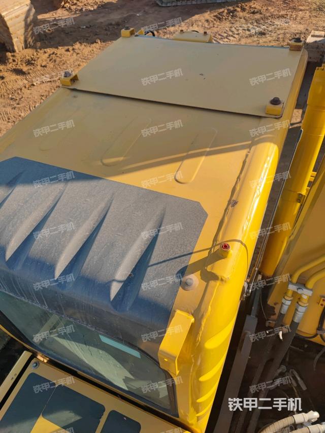 駕駛室頂部俯視（上車部件）