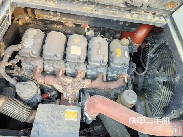 發(fā)動(dòng)機(jī)整體俯視（整機(jī)外觀）