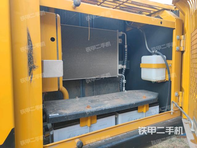 散熱器正面（大件艙室）