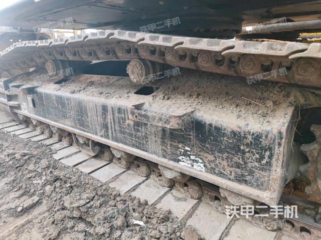 右側(cè)履帶整體（行走機(jī)構(gòu)）