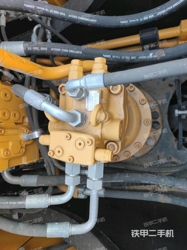 回轉(zhuǎn)馬達(dá)（上車部件）