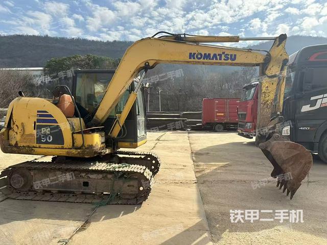 整機右后45°(整機外觀) 整機右后45°(整機外觀)