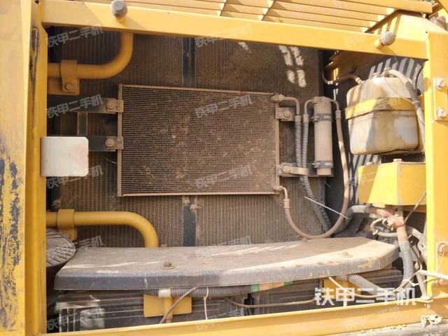 散熱器正面（大件艙室）