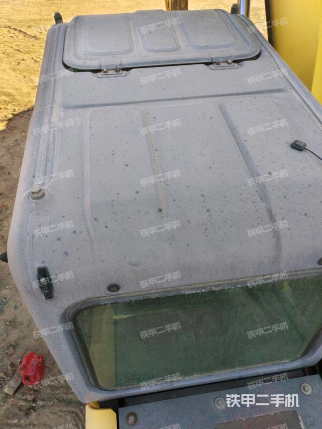 駕駛室頂部俯視（上車部件）