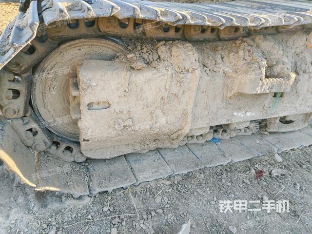 右驅(qū)動(dòng)輪（行走機(jī)構(gòu)）