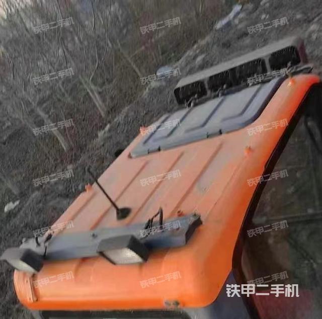 駕駛室頂部（整機(jī)外觀）