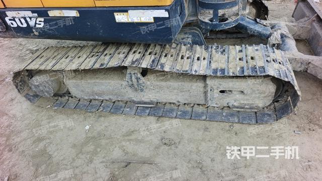 右側履帶整體?（行走機構）