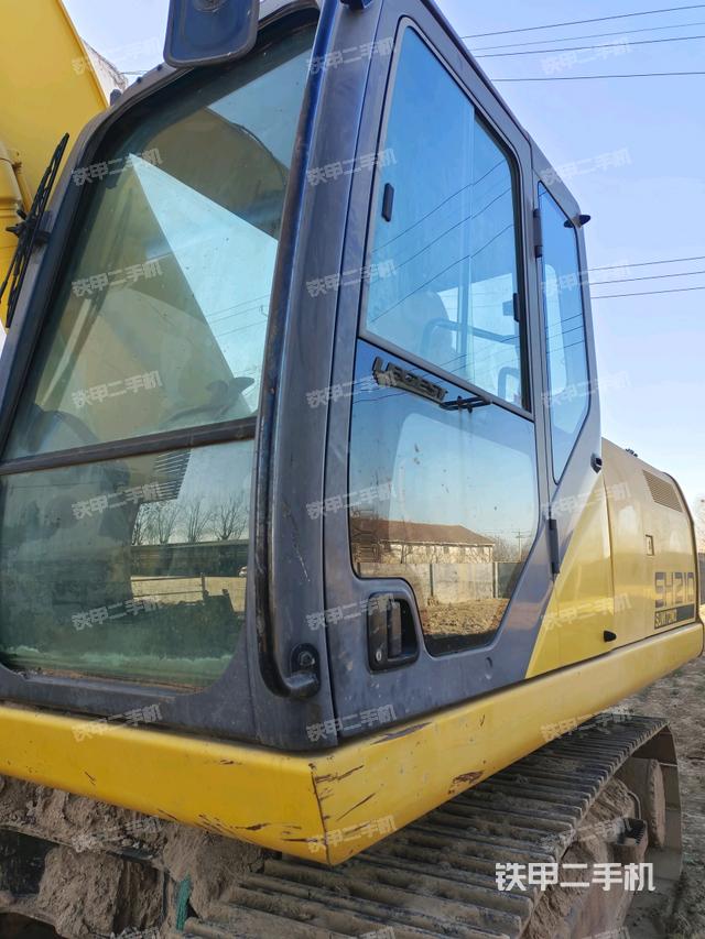 駕駛室左前45度（駕駛室部分）