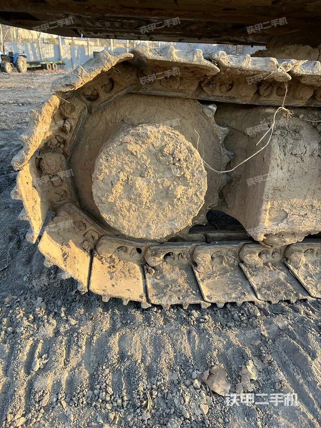 右驅動輪（行走機構）