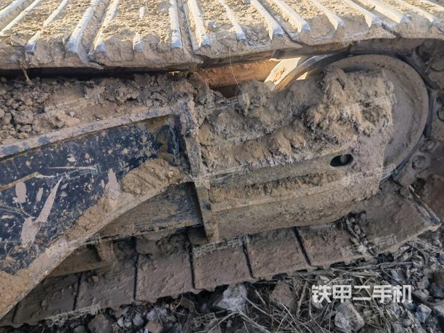 單側履帶整體(整機外觀) 單側履帶整體(整機外觀)