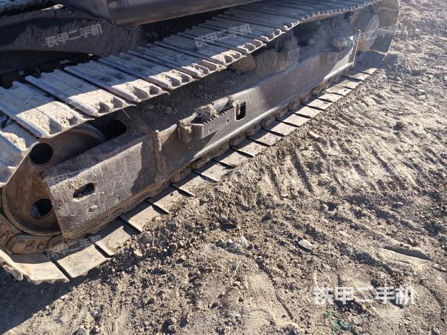 單側(cè)履帶整體（整機(jī)外觀）