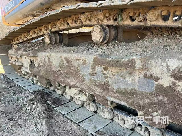 單側履帶整體（整機外觀）