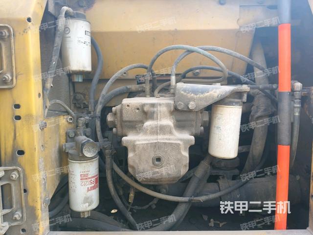 液壓泵斜45?左（大件艙室）