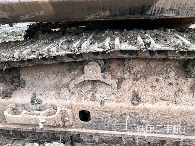 右側(cè)行走馬達(dá)蓋板(行走機(jī)構(gòu)) 右側(cè)行走馬達(dá)蓋板(行走機(jī)構(gòu))