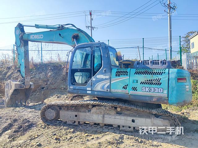 神钢SK260LC-8挖掘机