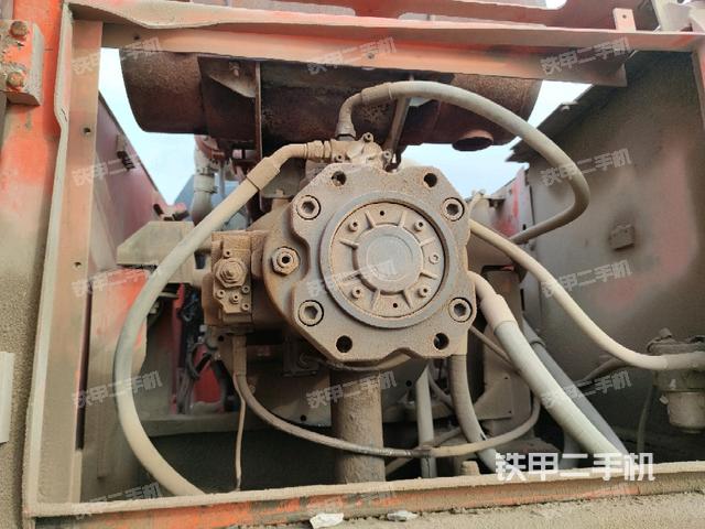 液压泵斜45 右（大件舱室）