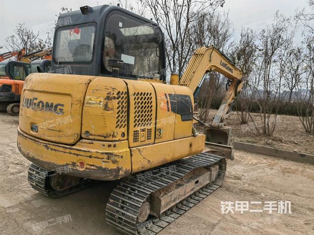 左后45（整機外觀）