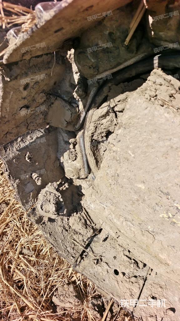 左導(dǎo)向輪（行走機(jī)構(gòu)）